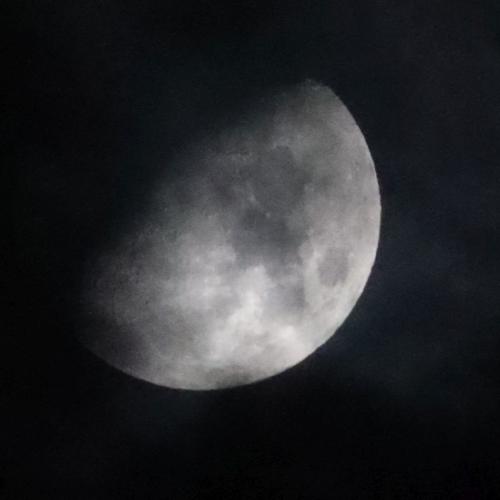 img/mond.jpg
